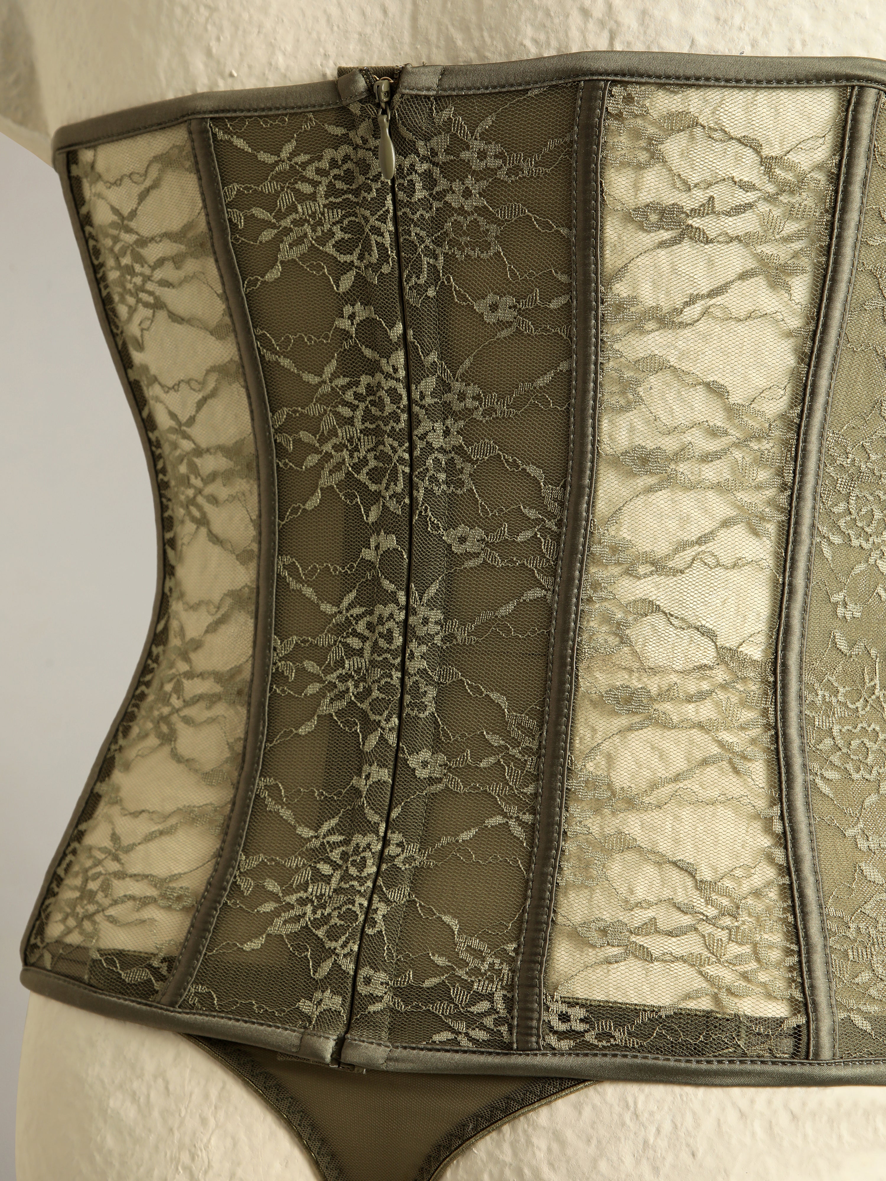 Parna Corset